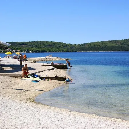 Apartments With Parking Space Trogir - 9455 Apartman Trogir