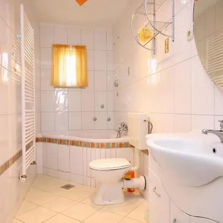 Apartments With Parking Space Trogir - 9455 Apartman