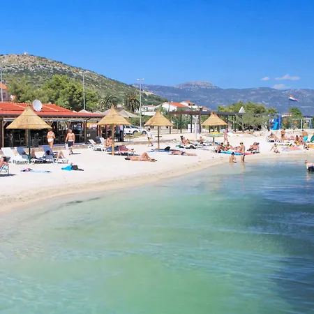 Apartments With Parking Space Trogir - 9455 Apartman