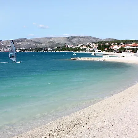 Apartments With Parking Space Trogir - 9455 Apartman